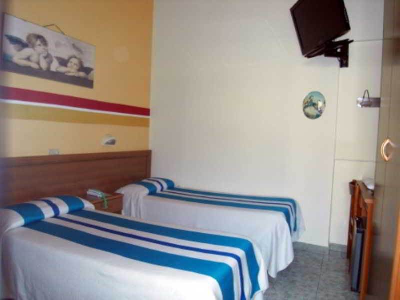 Hotel Dolly Viareggio Kültér fotó