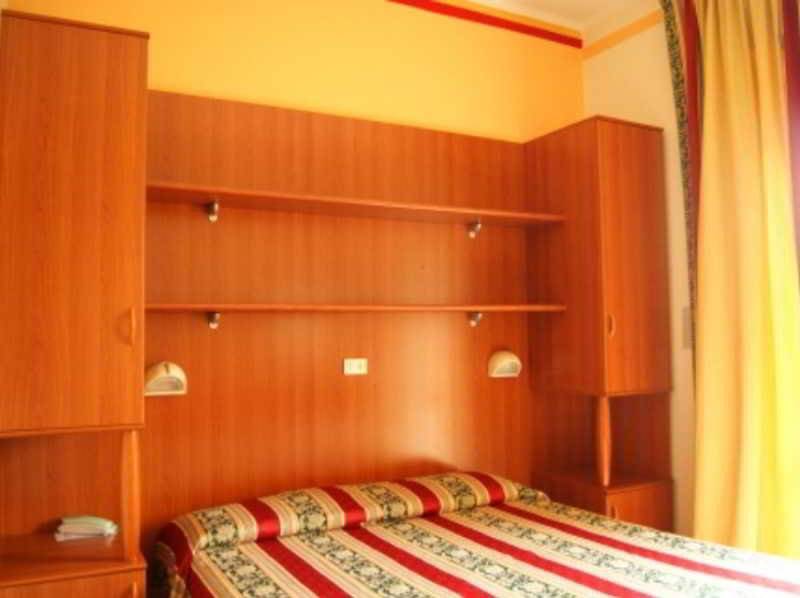Hotel Dolly Viareggio Kültér fotó