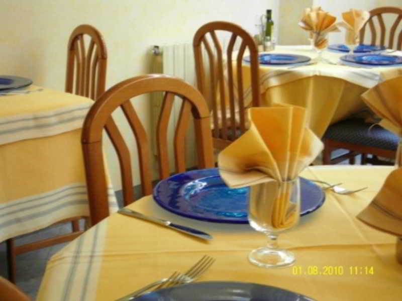 Hotel Dolly Viareggio Kültér fotó