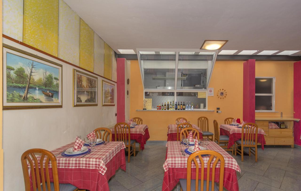 Hotel Dolly Viareggio Kültér fotó