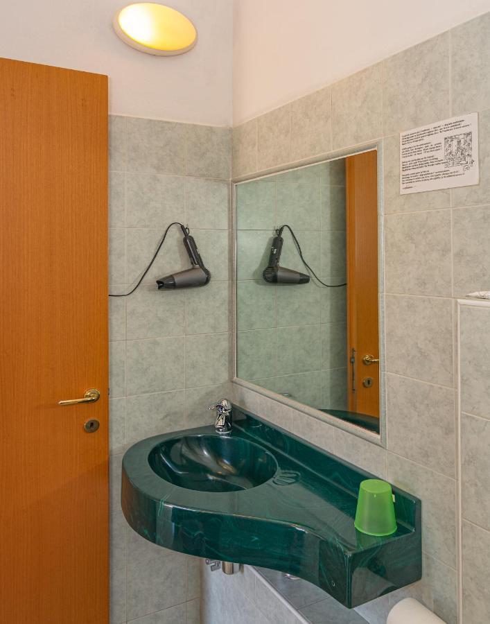 Hotel Dolly Viareggio Kültér fotó